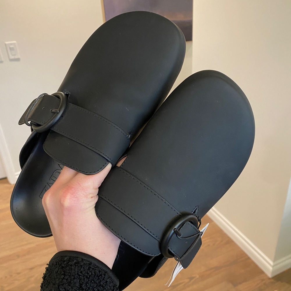 NWT Zara Rubberized Clogs/Mule